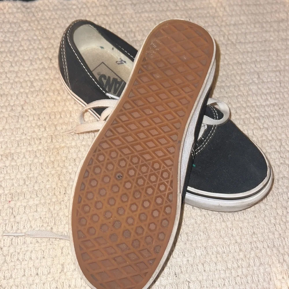 Authentic Van’s - Picture 4 of 4
